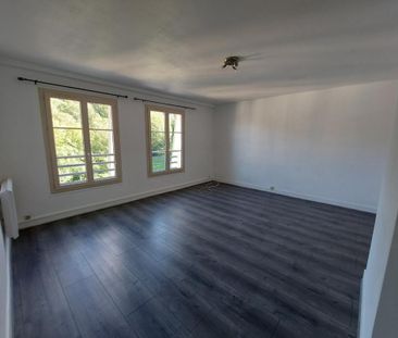 Location Appartement 1 pièce 36m² ROUXMESNIL BOUTEILLES 76370 - Photo 1