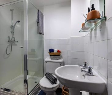 Standard Ensuite - Photo 3