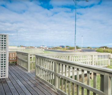 TWO BEDROOM TOWN HOUSE ACROSS FROM THE BEACH - Photo 6