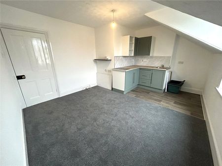 Silver Street, Tiverton, Devon, EX16 - Photo 3