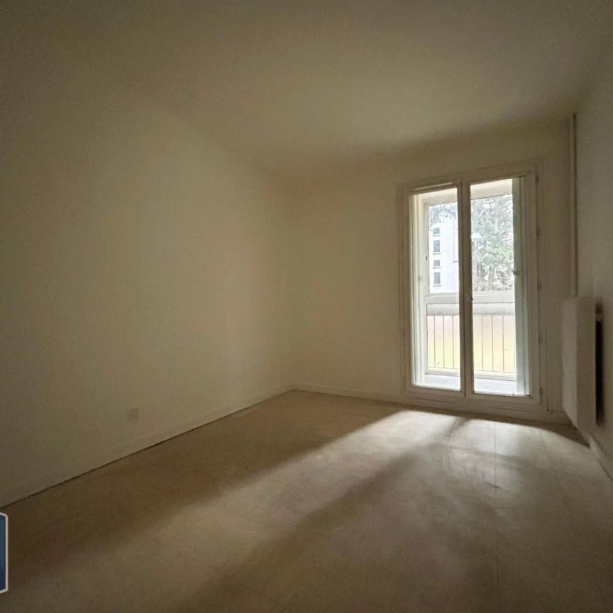 Appartement à louer 4 pièces 74.11m² - Photo 1