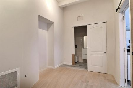 Location Appartement 1 pièce 28m² ST CHAMAS 13250 - Photo 4