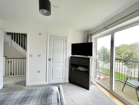 3 bedroom semi-detached house to rent - Photo 4