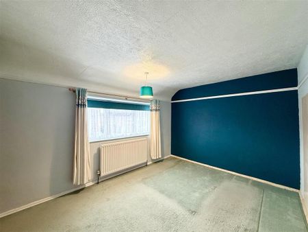 3 bedroom property to rent - Photo 4