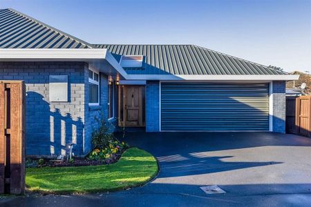 Family Home in a Prime Location - Photo 5