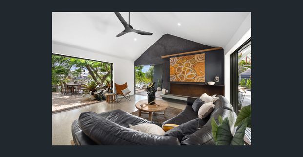 Exceptional Waterfront Retreat in Noosa Waters - Photo 1