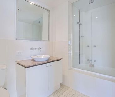 135/251 Varsity Parade, Varsity Lakes, Qld 4227 - Photo 2