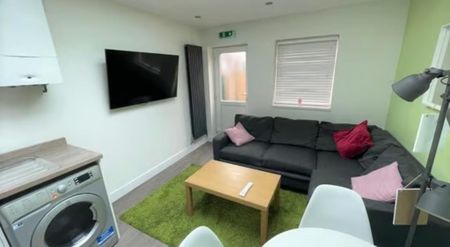 5 bedroom house to rent - Photo 4