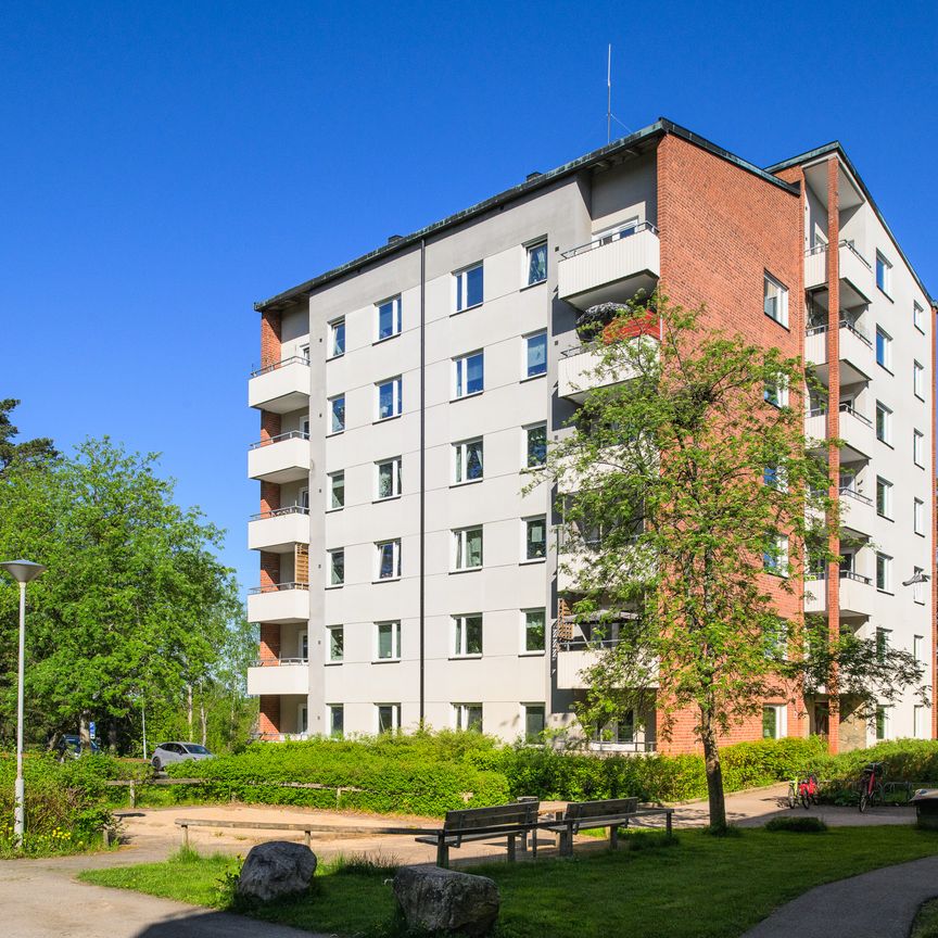 Norra Storängsvägen, Finspång - Photo 1
