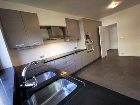Appartement te huur - Foto 4