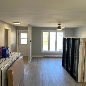 Grand 4 et demi, très lumineux - Photo 2