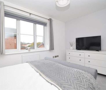 Beecham Square, Castleford, WF10 - Photo 1