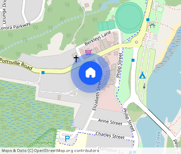 FREE STANDING VILLA CLOSE TO TOWN - Photo 1