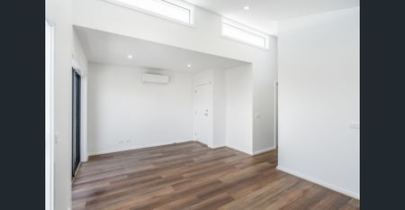 Modern Living in Prime East Geelong - Photo 3