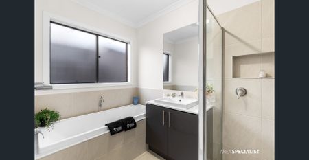 Spacious 4-Bedroom Home in Harpley Estate – Modern Comfort & Convenience - Photo 3