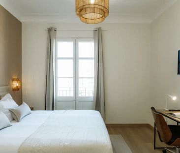 Room in a shared 4-bedroom apartment for rent in La Sagrada Família. - Foto 3