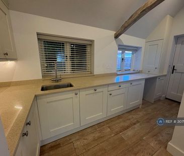 2 bedroom semi-detached house to rent - Photo 3