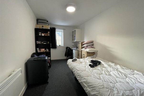 3 bedroom flat to rent - Photo 1