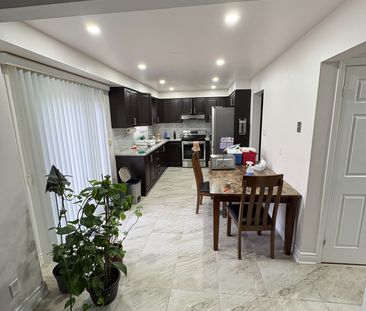 For Lease - 25 Barolo Road, Toronto, Ontario - Photo 4