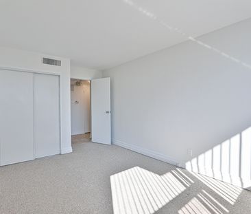 1 Bedroom - Photo 5