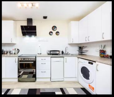 Room in a Shared Flat, City Walk, SE1 - Photo 3