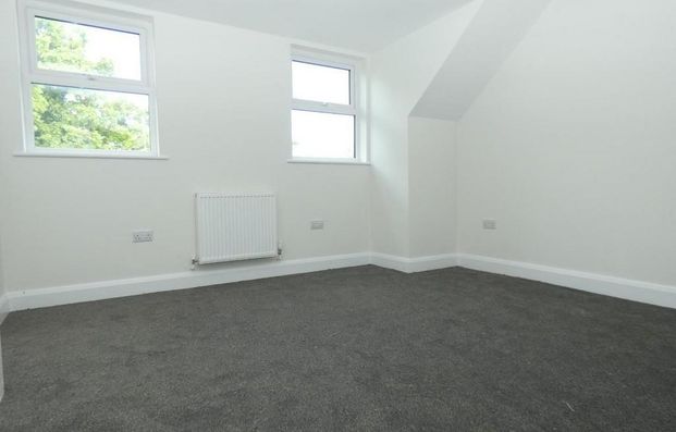 3 bedroom end of terrace house to rent - Photo 1