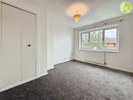 3 bedroom end of terrace house to rent - Photo 3
