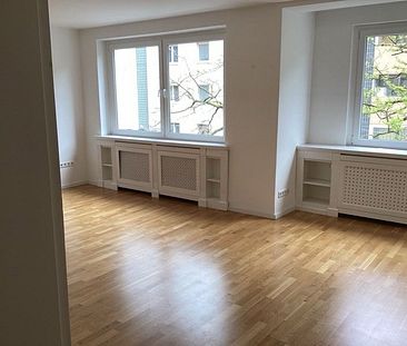 Tolle 3-Zimmer-Wohnung mit Balkon, Einbauküche und Gäste WC - Photo 3