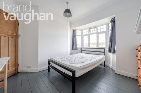 5 bedroom semi-detached house to rent - Photo 4