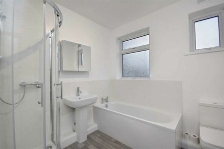 Green Lane, Streatham, SW16 - Photo 2