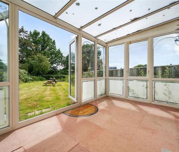 4 bedroom terraced house to rent - Photo 4