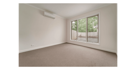 Stunning Four Bedroom Modern Home Backing onto Tranquil Silcock Reserve - Photo 3