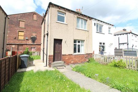 2 bedroom semi-detached house to rent - Photo 3