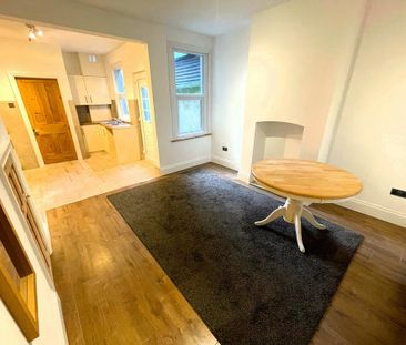 3 bedroom terraced house to rent - Photo 6