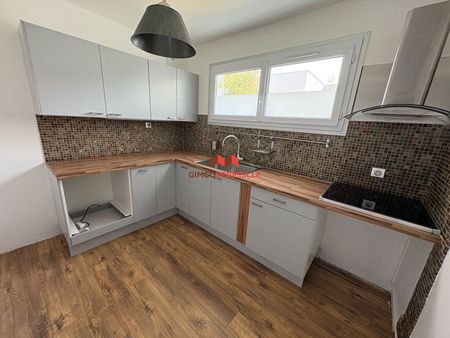 Location Appartement 3 pièces 73m² - Photo 2