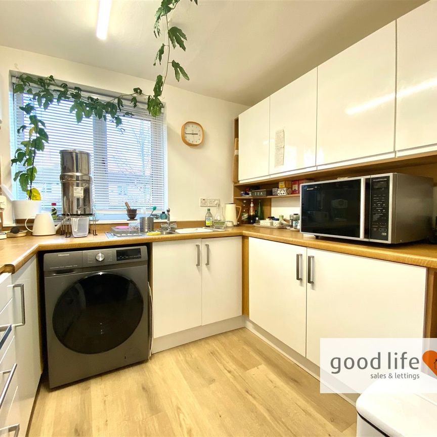 Ashford Road, Farringdon, Sunderland - Photo 1