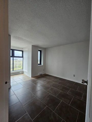 Rideau East Apartments — 3-Bed - Photo 3