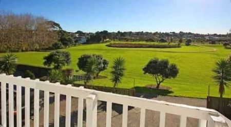 Spacious 3-Bedroom Home with Park View - Photo 2