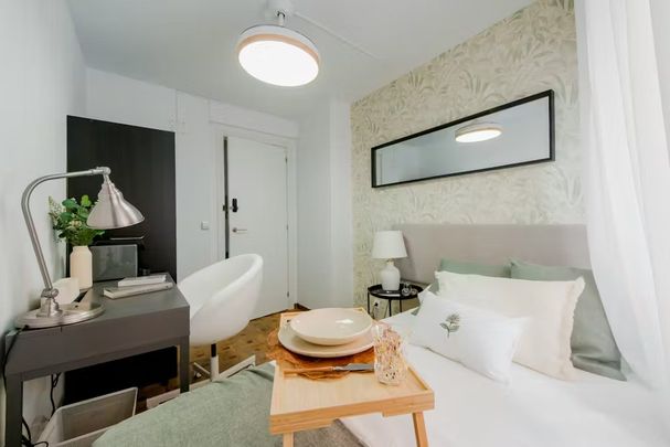 Calle de Leñeros, Madrid, Community of Madrid 28039 - Photo 1