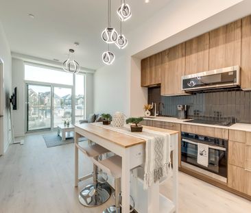 For Lease - 2501 Saw Whet Boulevard Unit# 136, Oakville, Ontario - Photo 3