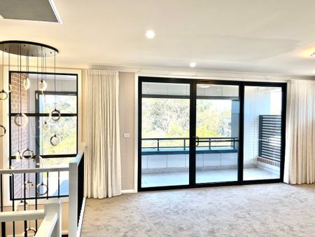 Stunning Brand New Home Overlooking Tranquil Bushland - Photo 3