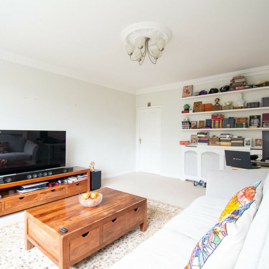 2 Double Bedroom Flat near Bournemouth Seafront - Photo 1