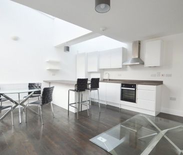 Woodside Mews, Hermitage Lane, London, SE25 - Photo 5