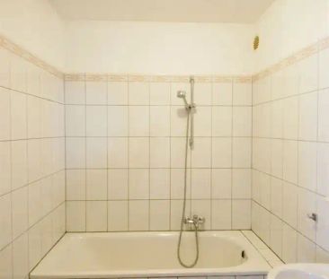 Gelijkvloers appartement met 2 slaapkamers en garagebox. - foto 5