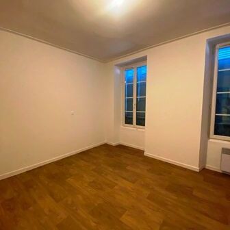 Location Appartement 2 pièces 50m² MONT DE MARSAN 40000 - Photo 4