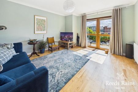 Flat 12B, Loughside Court, Kinnegar Avenue, Holywood, BT18 9JR - Photo 3