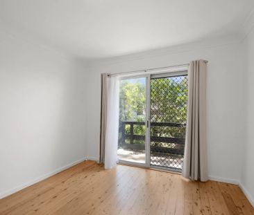 Family Home Minutes to Terrigal and North Avoca Beaches Garden Main... - Photo 2