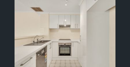 Stylish Two-Level Townhouse with Modern Comforts! - Photo 5