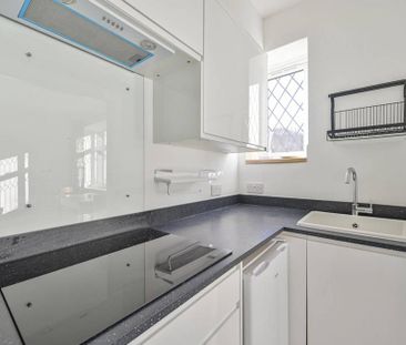 1 bedroom flat to rent - Photo 6