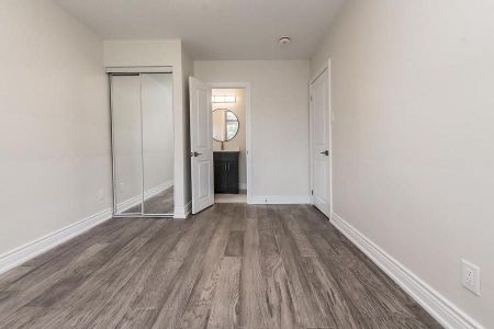 For Lease - 1821 Truscott Drive Unit# UPPER, Mississauga, Ontario - Photo 3